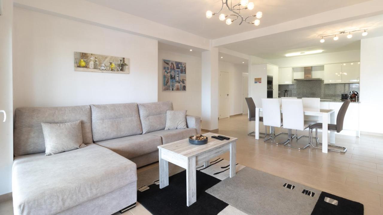 Modern 2 Bedroom Apartment 100 M From The Beach Jávea エクステリア 写真