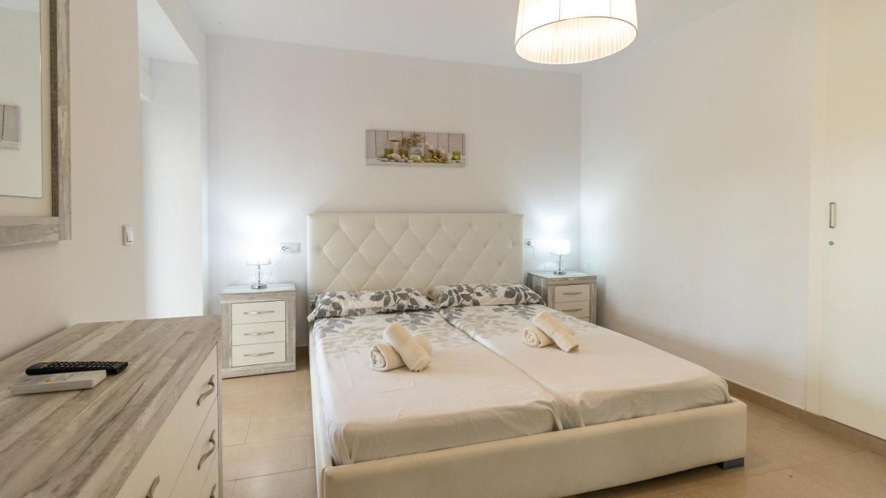Modern 2 Bedroom Apartment 100 M From The Beach Jávea エクステリア 写真